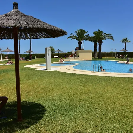 Urbanizacion En Primera Linea De Playa アパート *